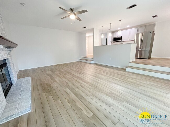 Foto del edificio - Custom home in the heart of Niceville!