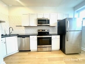 Building Photo - 712 Linwood Blvd