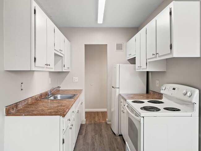 Interior Photo - Hollydale Apartments