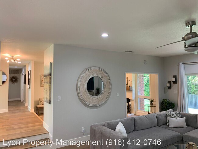 Foto del edificio - 3 br, 2 bath House - 3899 Yellowstone Lane