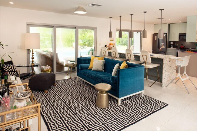 Foto del edificio - 9850 SW 69th Ave