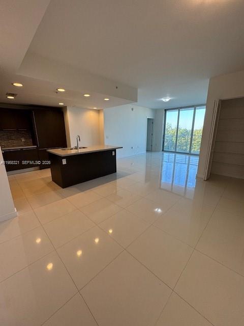 Foto del edificio - 7875 NW 107th Ave