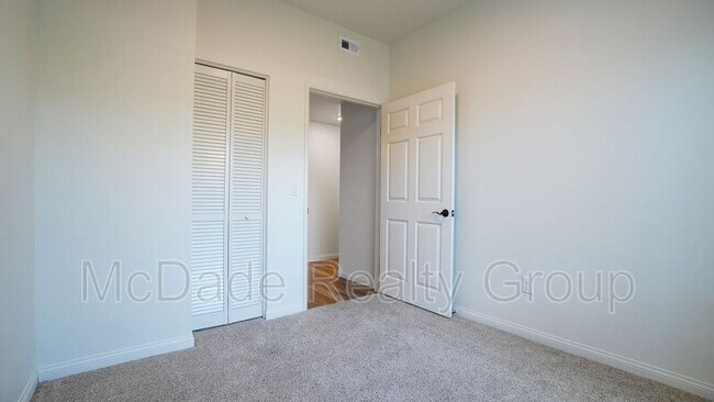 Building Photo - 14277 Rios Canyon Rd
