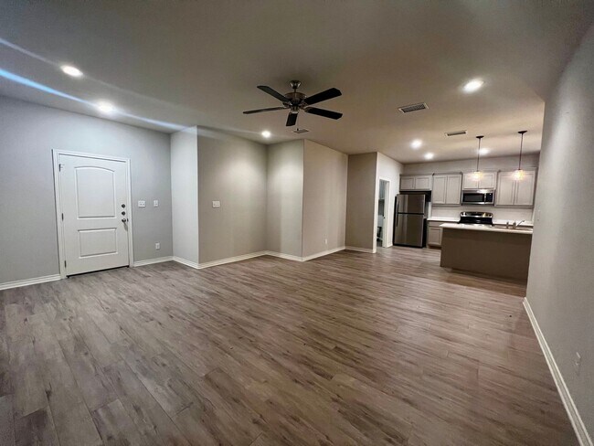 Foto del edificio - 9804 Avenue U