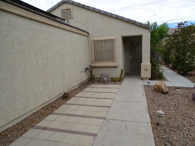 Foto del edificio - 3 Bedroom Single Story Northwest Vegas Home