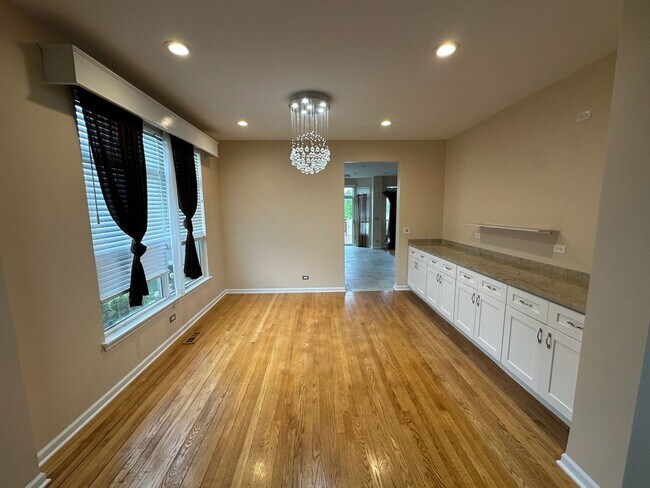 Foto del edificio - 227 Butler Dr