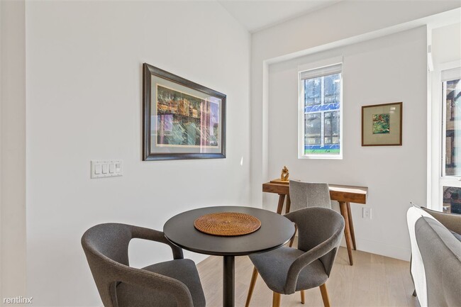 Building Photo - 1 br, 2 bath Condo - 332 Newark Ave