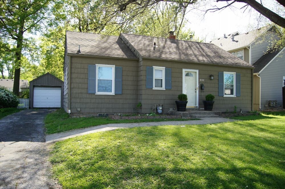 8140 Marty St, Overland Park, KS 66204 House Rental in Overland Park