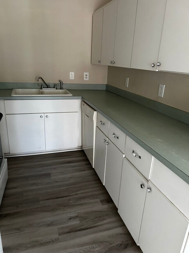 Foto del edificio - Quail Run Duplex