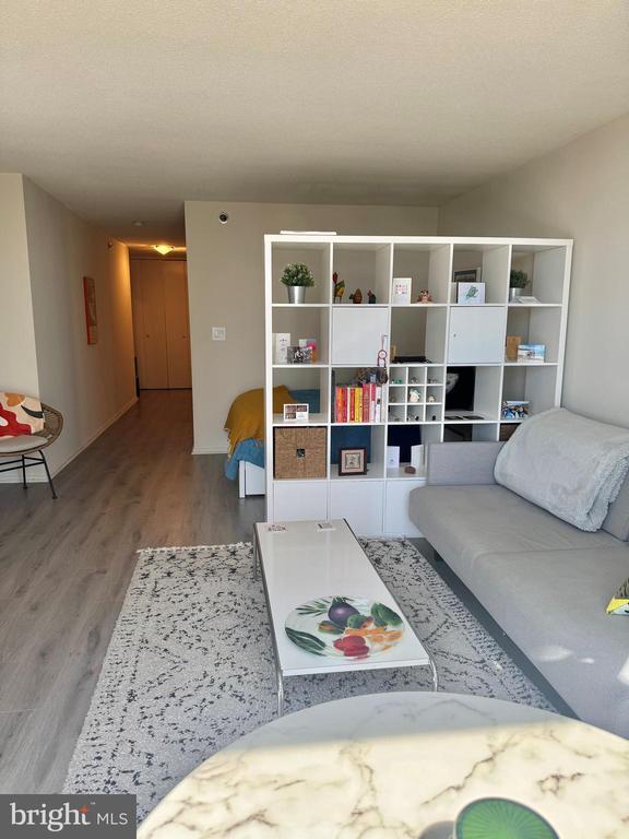 Building Photo - 2018 Walnut St