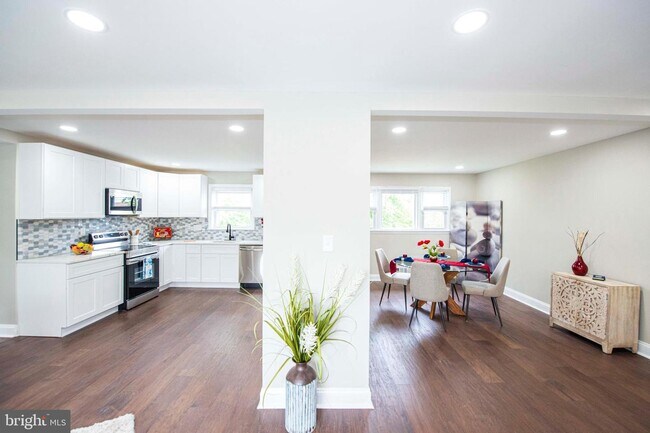 Foto del edificio - 308 Heyse Ct