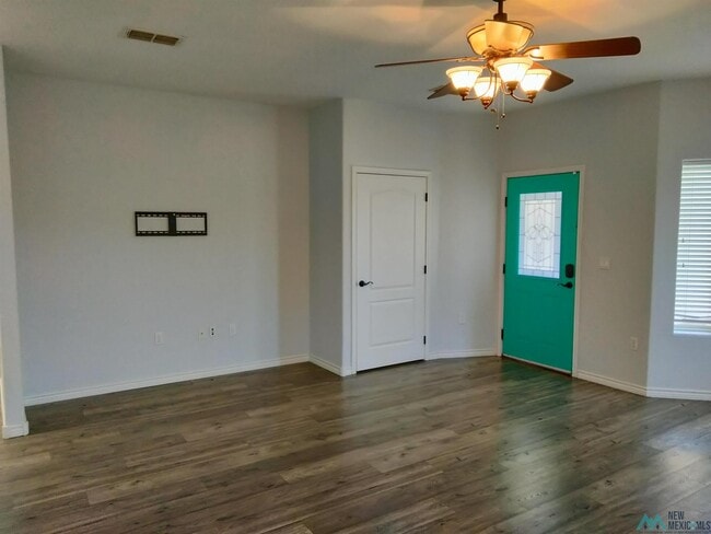 Building Photo - 2021 Hali Ln