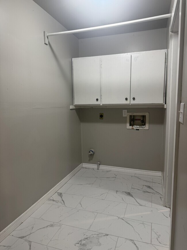 Foto del edificio - 2737 S 115th E Pl