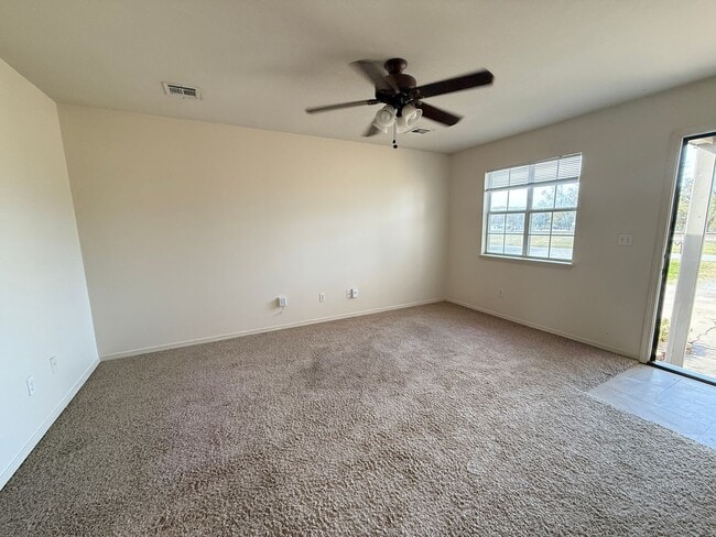 Building Photo - 2 bedroom Duplex in Catoosa, Small Pets welcome