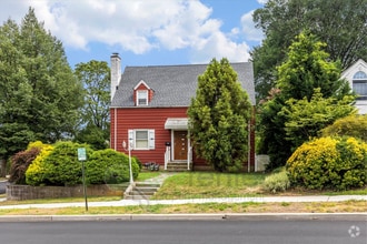 Building Photo - 83 Chelsea Rd