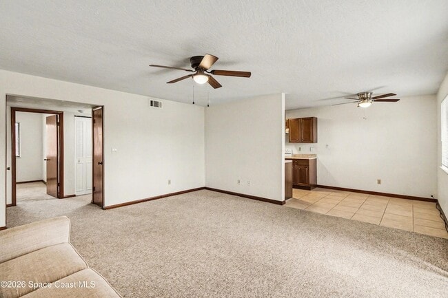 Building Photo - 1123 Tree Ridge Ln NE