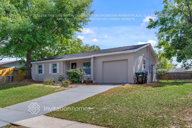 Building Photo - 7010 Lake Long Dr