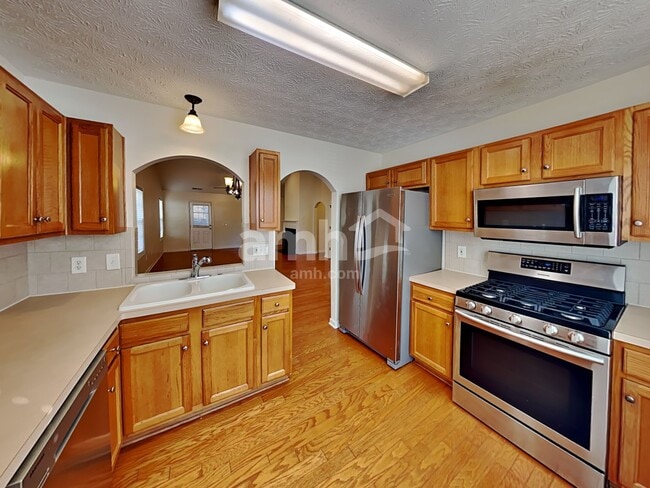 Building Photo - 406 Redwood Trail