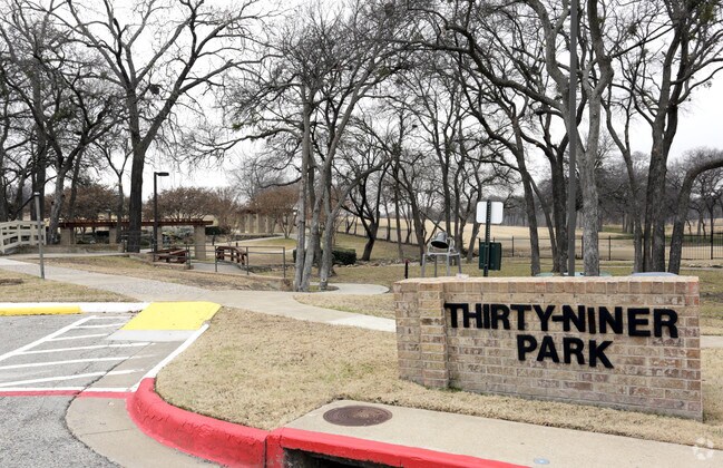 Greenway Village Apartments Mesquite Tx Apartments Com