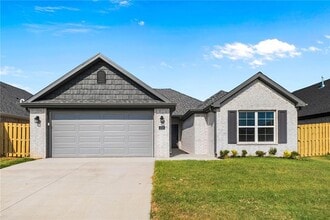 Building Photo - 4225 W Barhem Dr