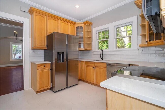 Foto del edificio - 1235 E Ridgewood St