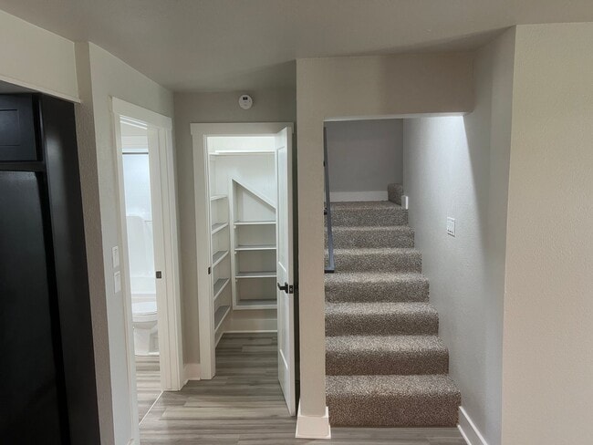 Foto del edificio - 3 Bed 2 Bath Apartment