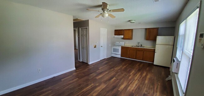 Foto del edificio - 3410 Calumet Pl