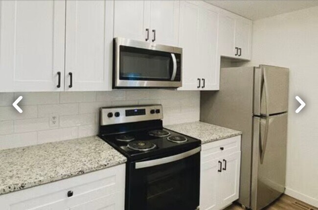 Foto del edificio - 521 Broadway Ave N