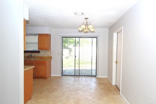 Foto del edificio - 8224 Tempest Dr