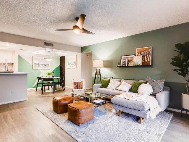 Apartamentos Rockledge Fairways — foto de la comunidad - Rockledge Fairways