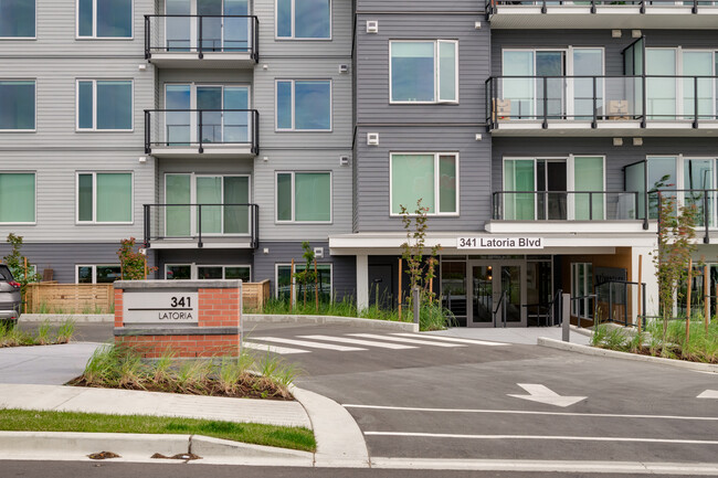 Building Photo - Vantage Apartments at Royal Bay