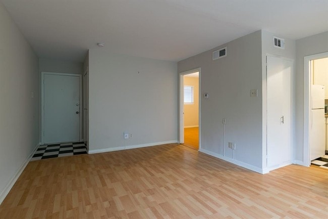 Building Photo - 4712 Abbott Ave