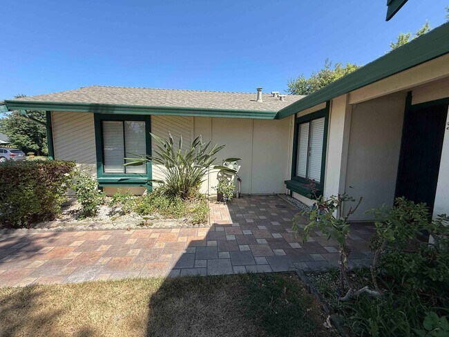Foto del edificio - 3 Bed Antelope Home Close to Schools