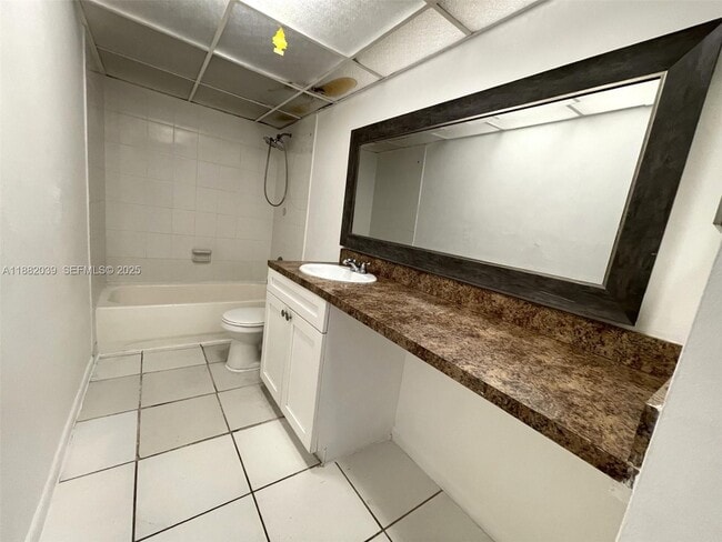 Building Photo - 2800 NW 56th Ave