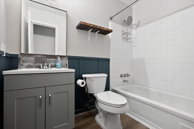 Foto del edificio - 1351 Eason St NW