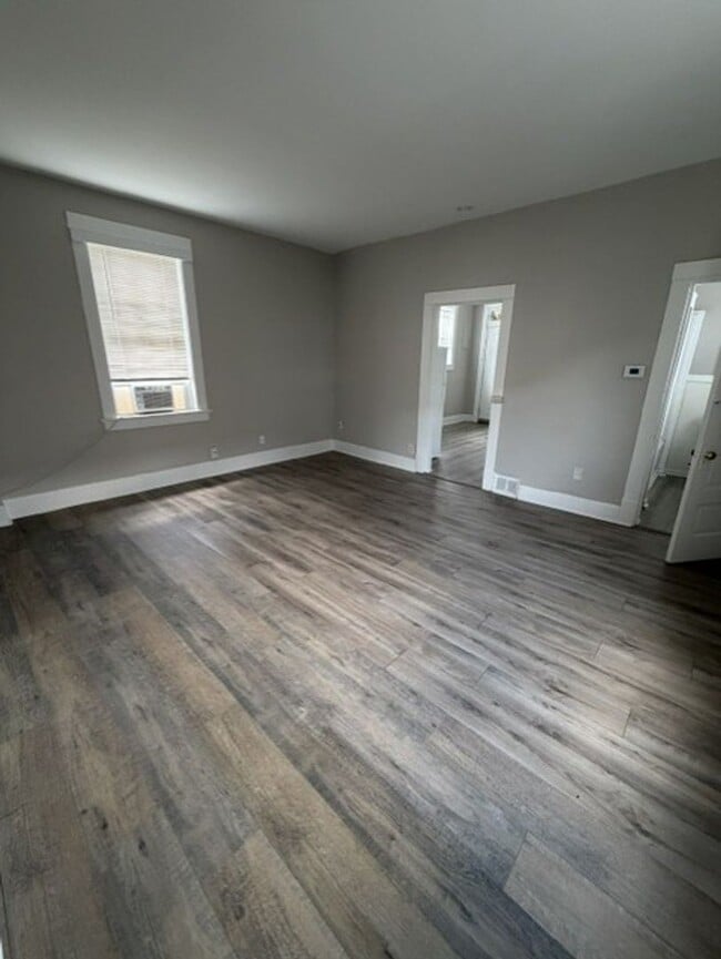 Photo - 2259 Grand Ave. Apartment
