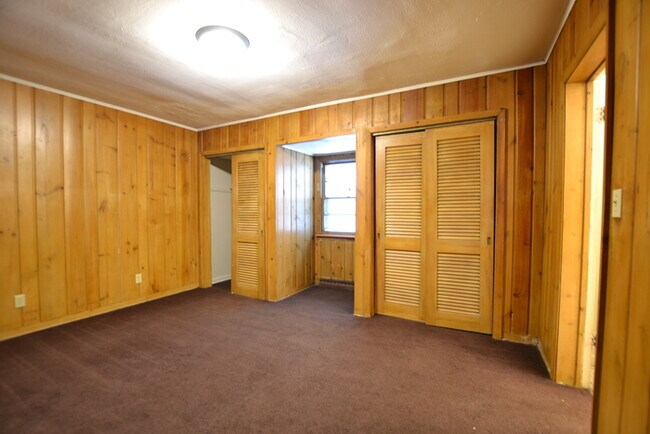 Building Photo - Amazing 1 Bedroom Apartment