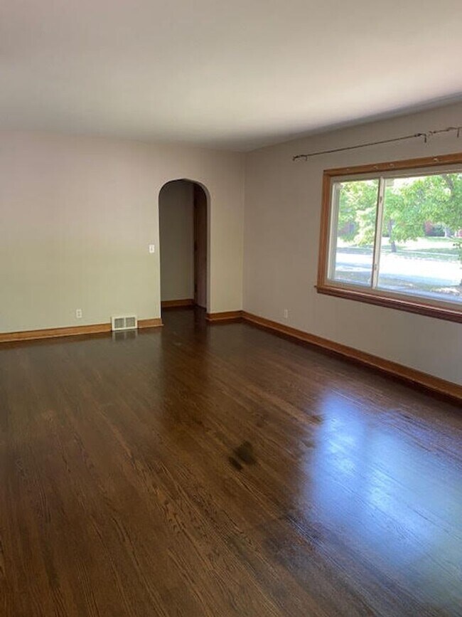 Foto del edificio - 3 Bedroom 2 Bath Home in North St. Cloud