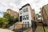 Foto principal - 5349 S Indiana Ave