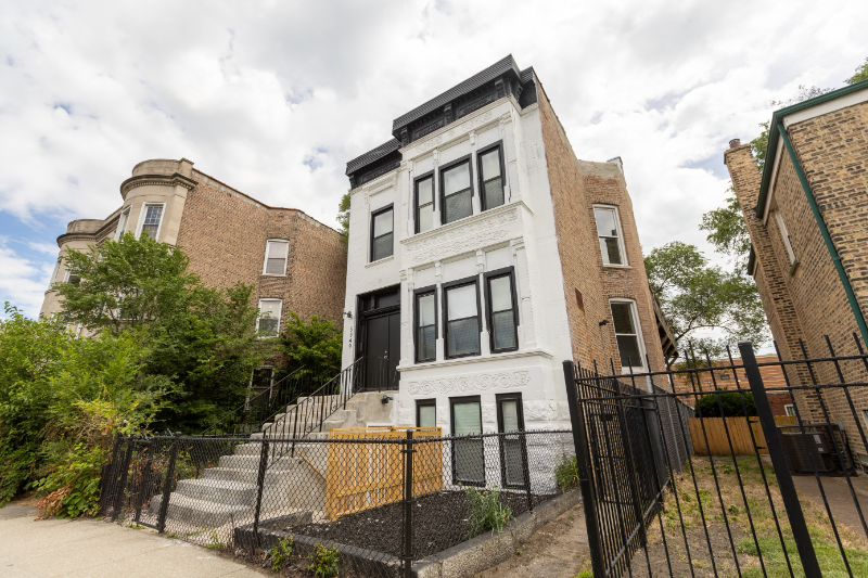 Primary Photo - 5349 S Indiana Ave