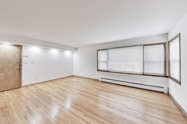 Building Photo - 9032 N Churchill Cir