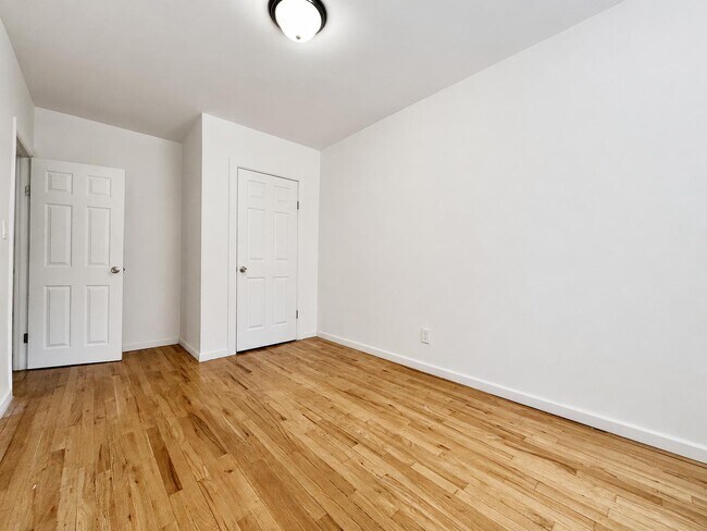 Foto del edificio - 401 E 68th St