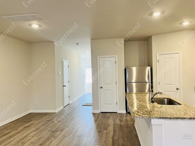 Building Photo - 302 Seidov Cobb Way