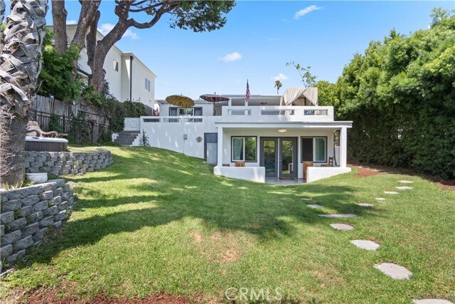 Primary Photo - 2025 Navy St