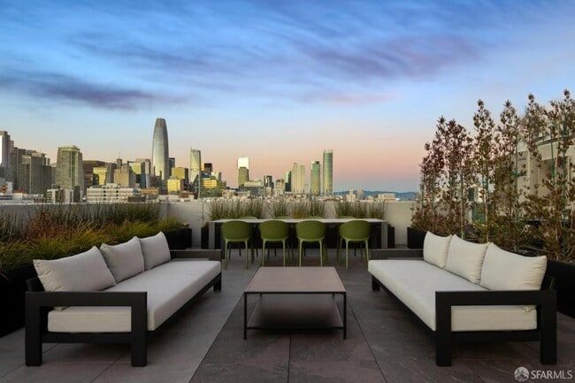 Foto del edificio - 395 6th St