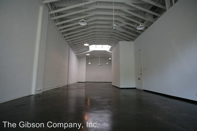 Building Photo - 4147 Commerce St