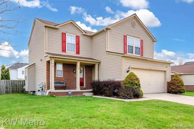 Foto del edificio - 7696 Henley Dr