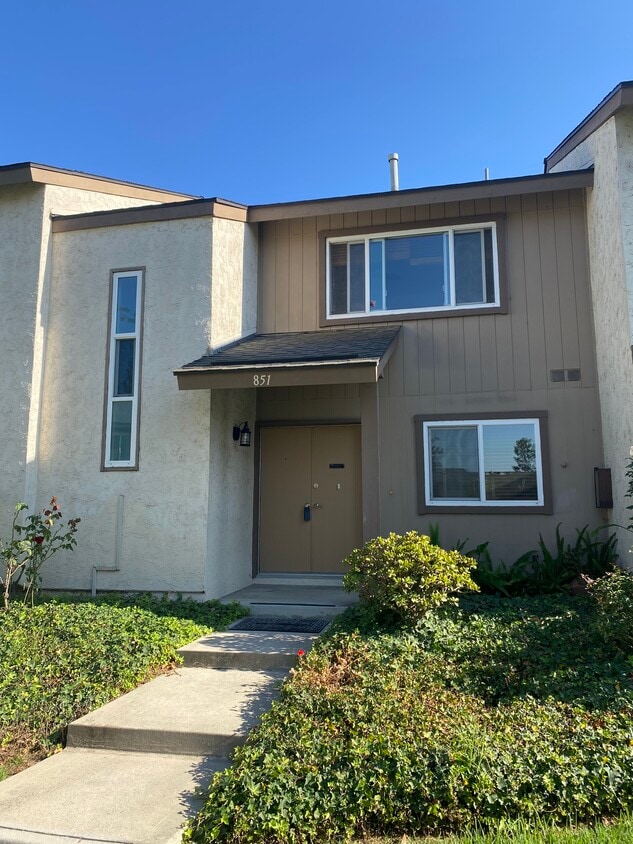 Photo - 851 Hartford Ln (La Habra, CA)