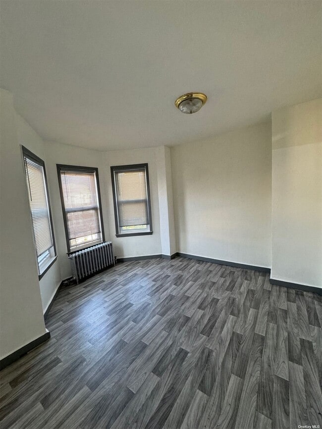 Building Photo - 513 Chestnut St
