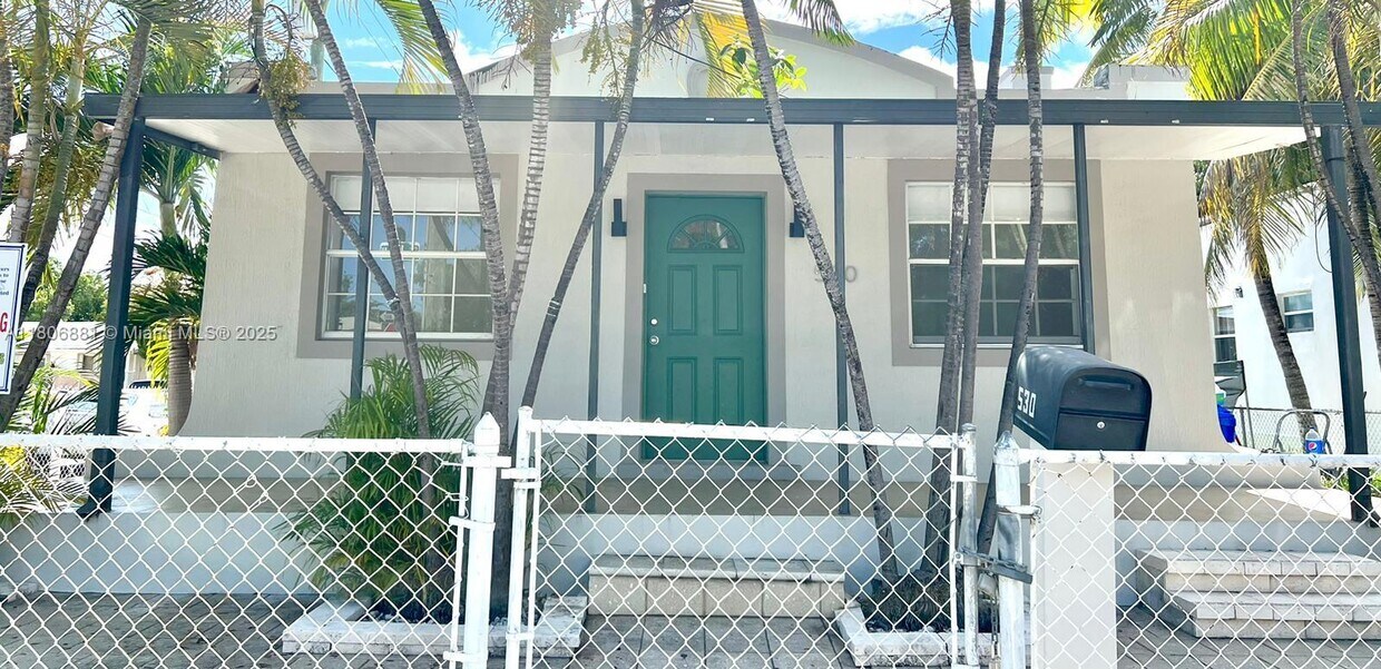 Foto principal - 530 SW 14th Ave
